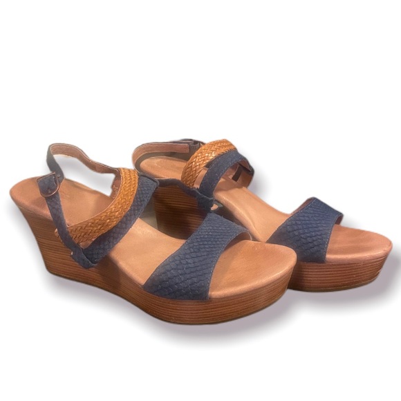 UGG Shoes - UGG Lira Mar Womens Suede Snake Embossed Wedge Sandals